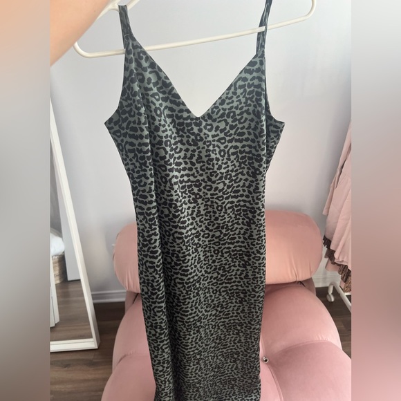 Zara leopard green and black dress - Picture 1 of 3